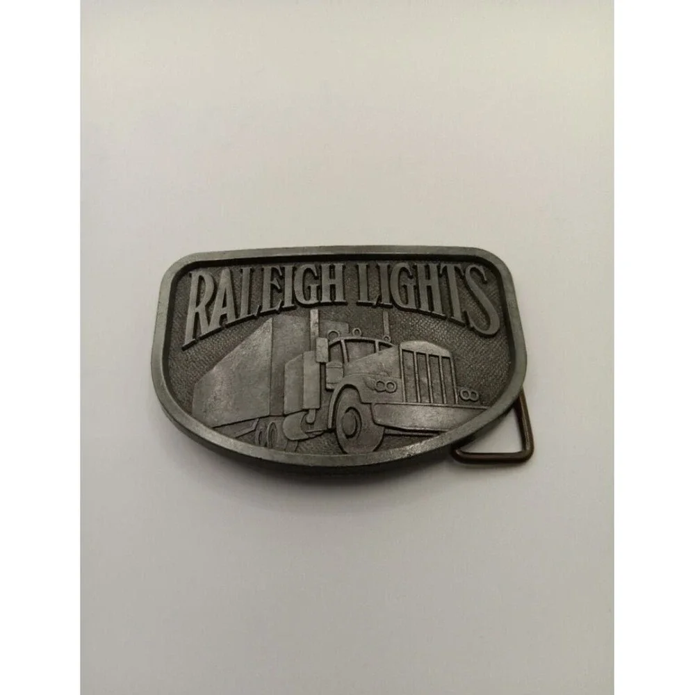 Raleigh Lights Belt Buckle Vintage Trucker Promo Semi Truck Metal Tobacco USA‎